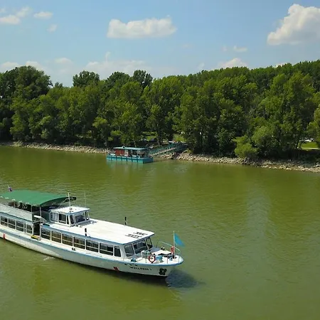 Wellness Szálloda Pat