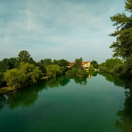 Wellness Szálloda Pat