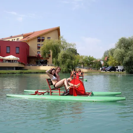 Отель Wellness 4*